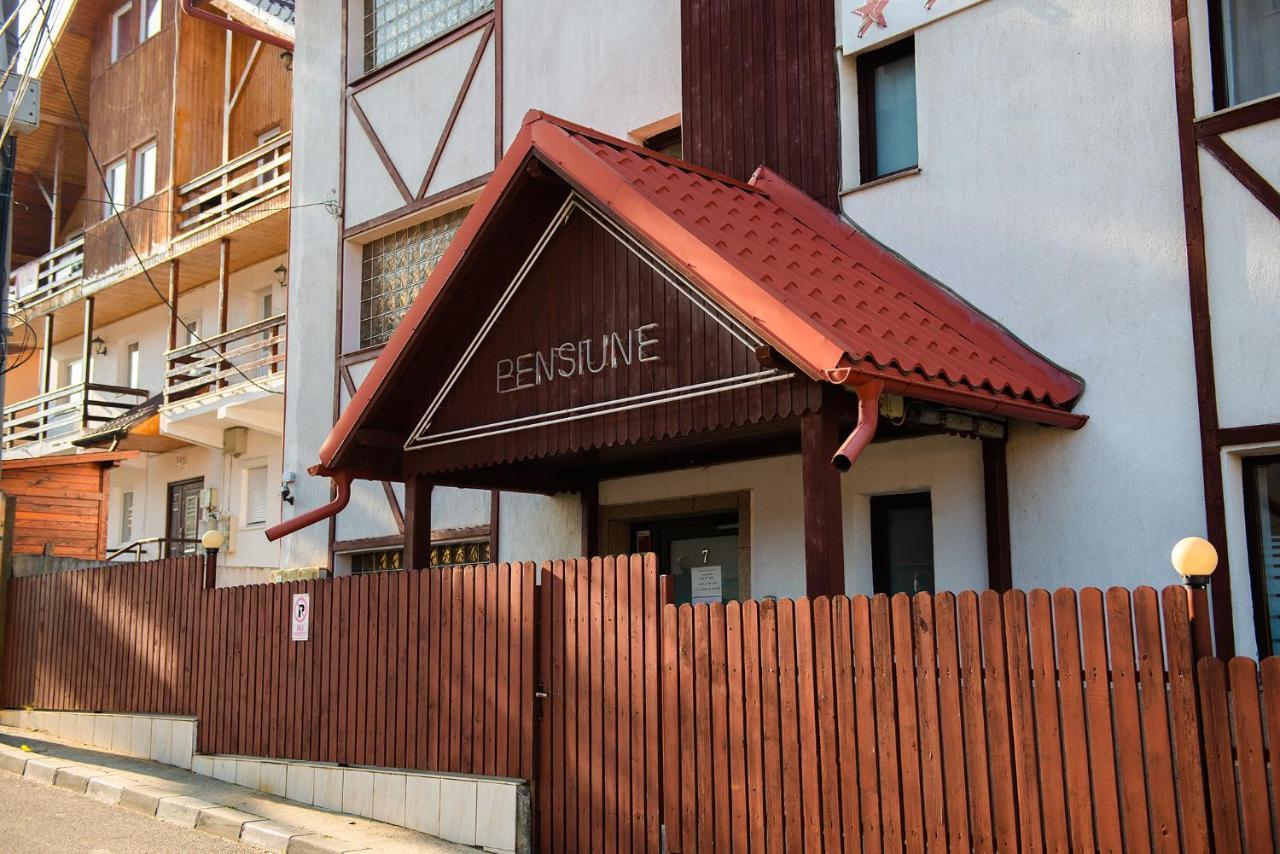 Hotel Casa Maia Buşteni Exterior foto